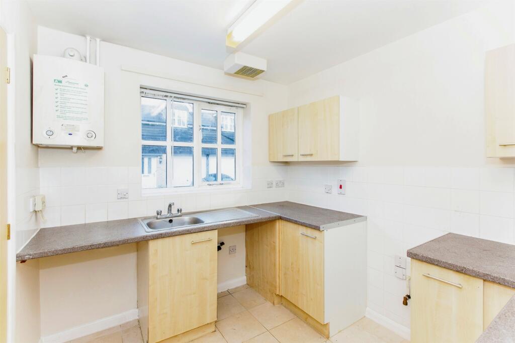Additional property image - South Park Drive, Papworth Everard, CAMBRIDGE