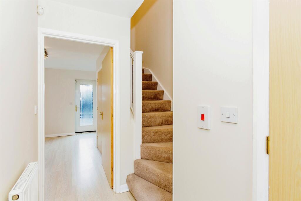 Additional property image - South Park Drive, Papworth Everard, CAMBRIDGE