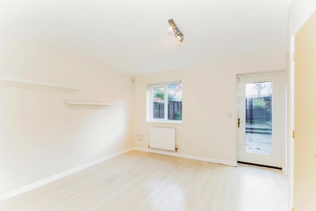 Additional property image - South Park Drive, Papworth Everard, CAMBRIDGE