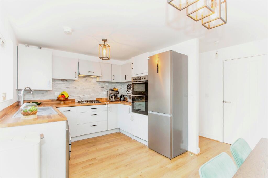Property image - Sharland Lane, West Cambourne, CAMBRIDGE
