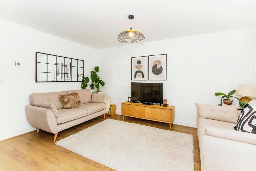 Additional property image - Sharland Lane, West Cambourne, CAMBRIDGE