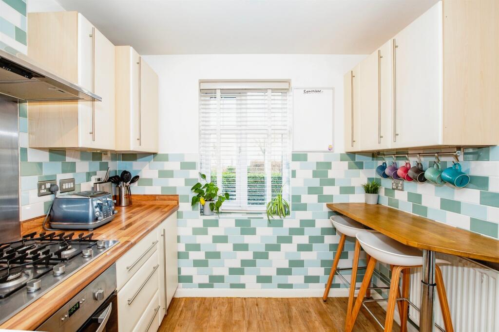 Additional property image - Summers Hill Drive, Papworth Everard, Cambridge