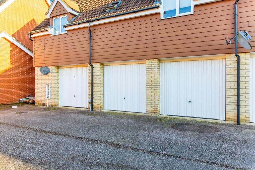 Additional property image - Lancaster Gate, Upper Cambourne, CAMBRIDGE