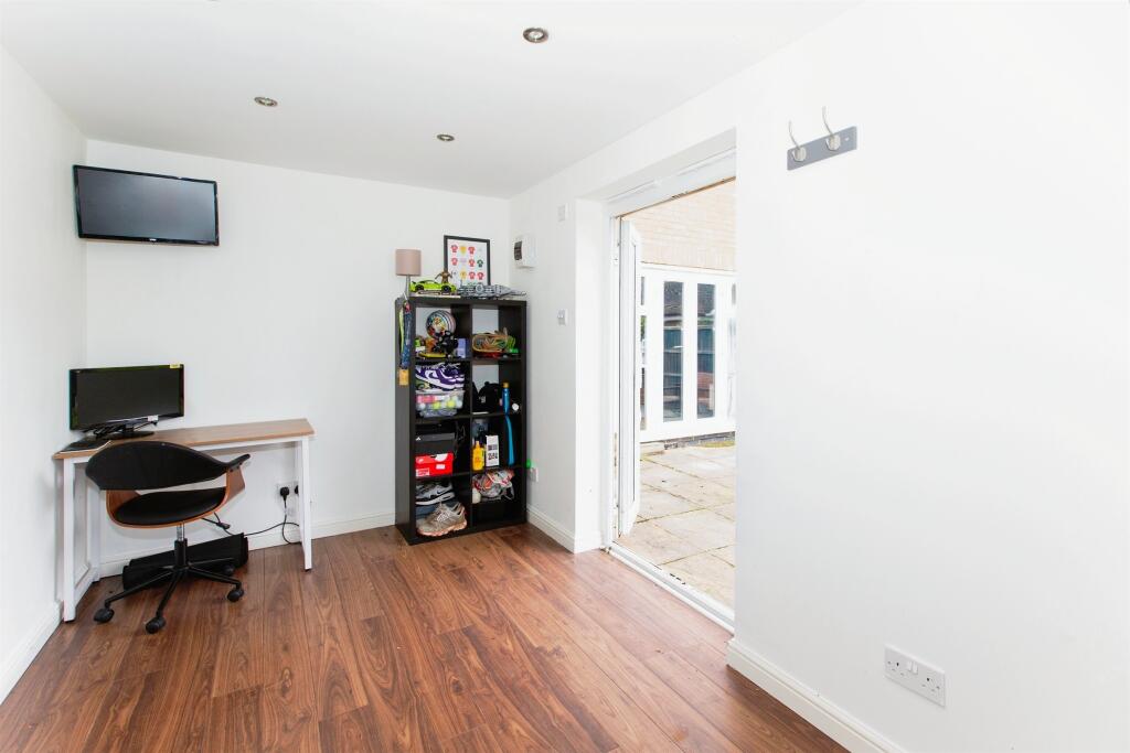 Additional property image - North Lodge Drive, Papworth Everard, Cambridge