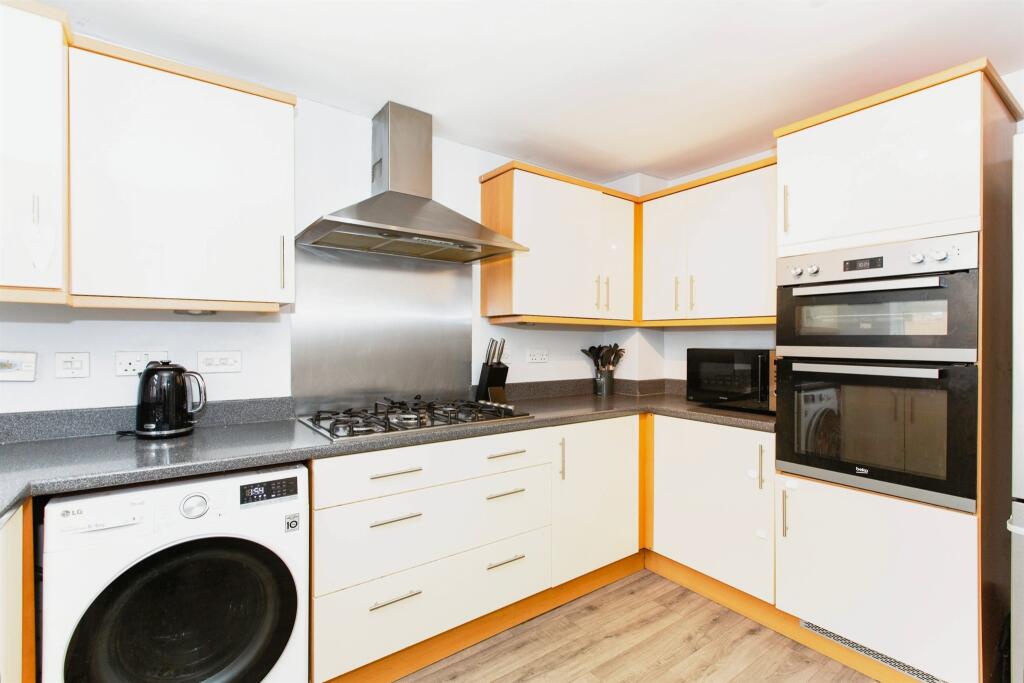 Additional property image - North Lodge Drive, Papworth Everard, Cambridge