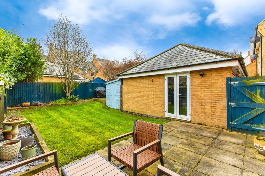 Additional property image - North Lodge Drive, Papworth Everard, Cambridge