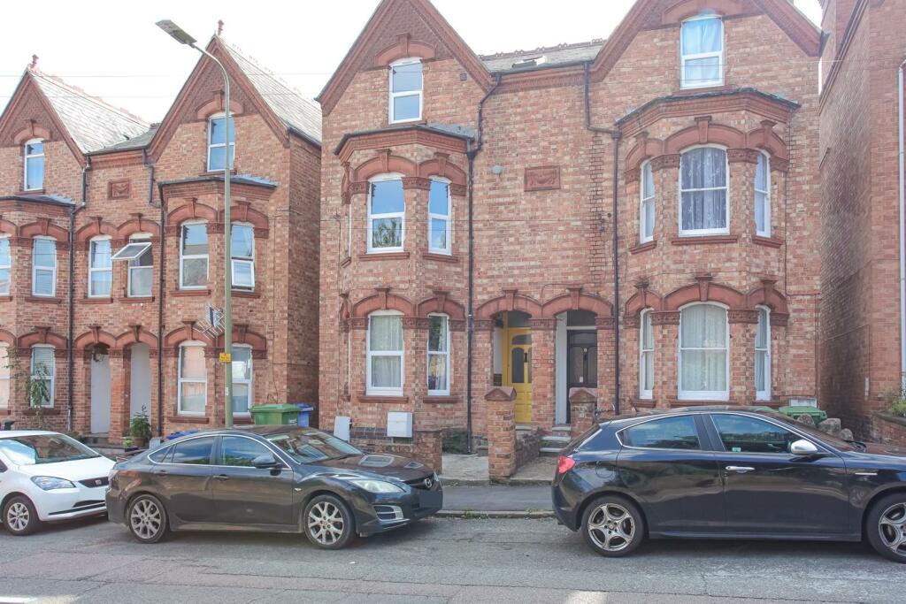 3 bedroom apartment for sale in Newland Road, Banbury, OX16