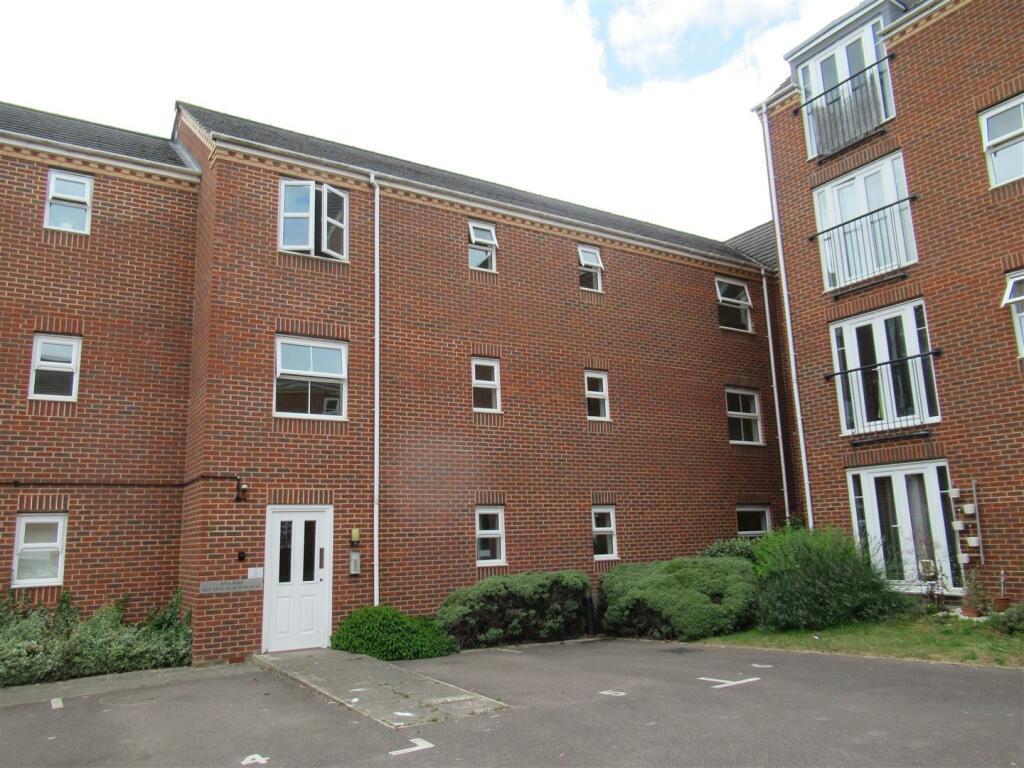2 bedroom apartment for rent in Alma Road, Banbury, OX16
