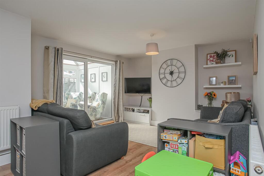 Main image of property: Arbury Banks, Chipping Warden, Banbury