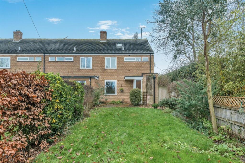 Main image of property: Manor Close, Great Bourton