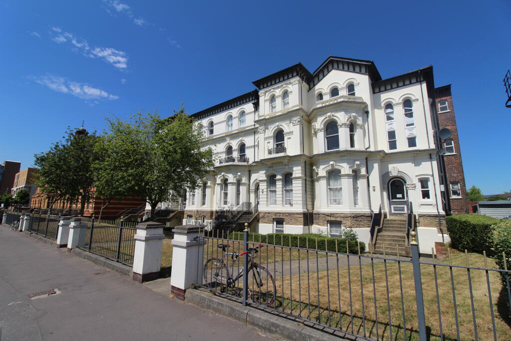 Main image of property: Flat 12 Venetian Villas, Hathersage Road, Manchester, M13 0FE