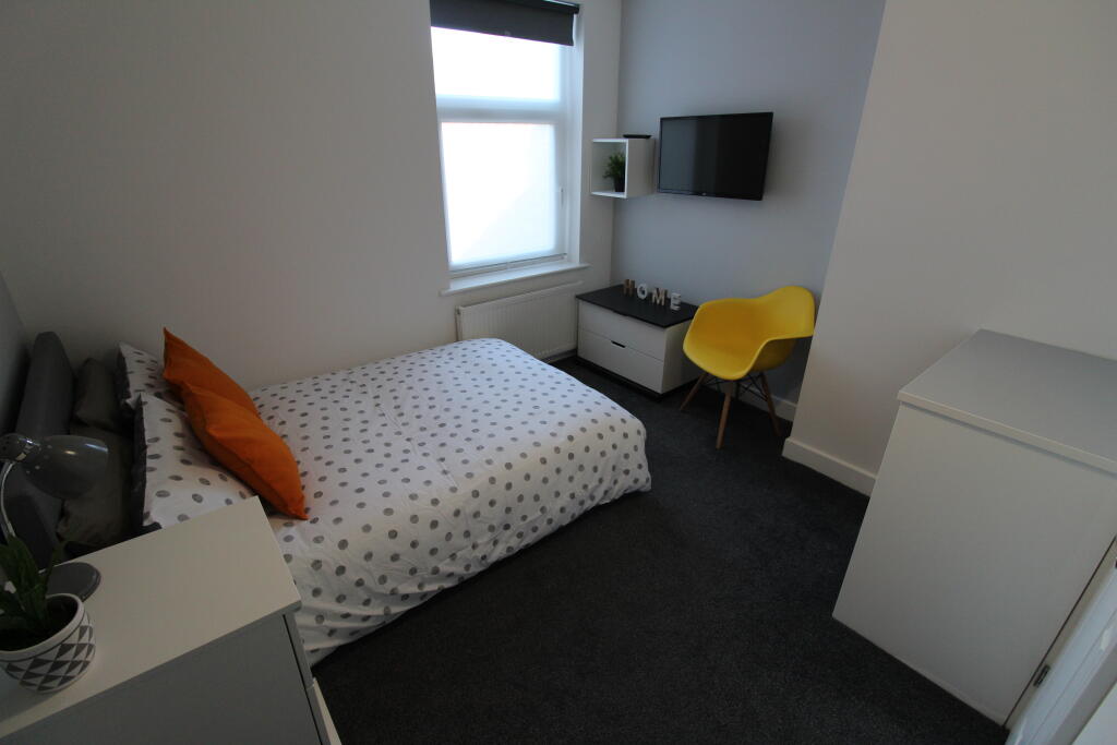 Main image of property: Room 5, 200 Barton Lane, Eccles, M30 0HJ