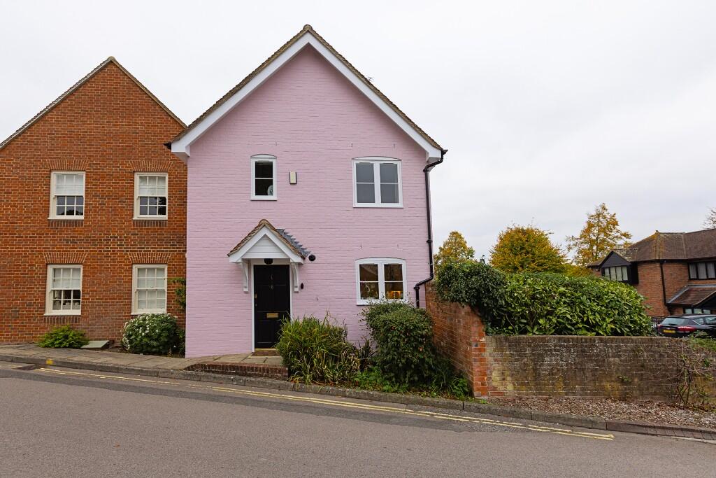 Main image of property: Queens Mead Gardens,Odiham,RG29