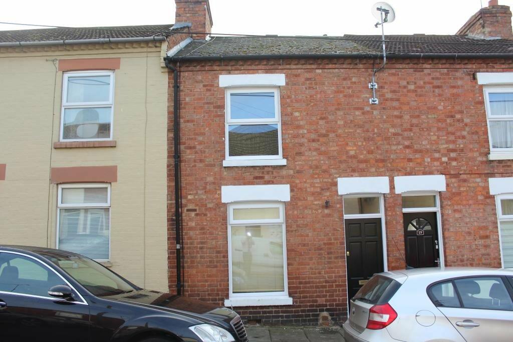 2 bedroom terraced house for rent in Northcote Street, Northampton, NN2