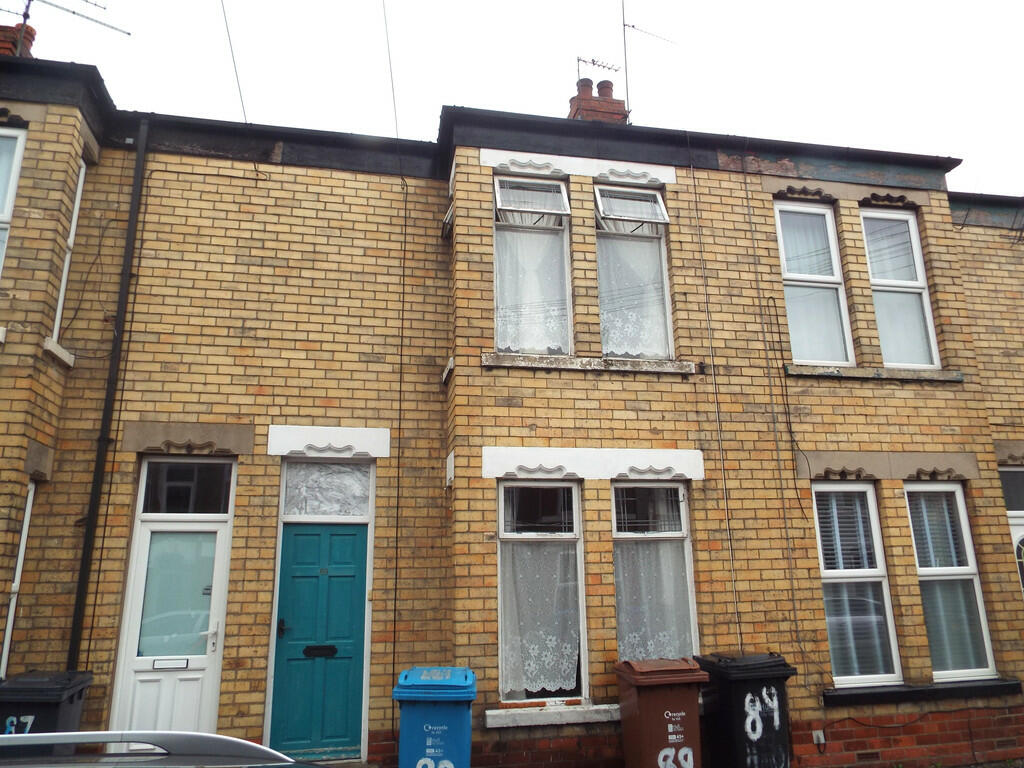 2 bedroom terraced house for sale in Hardy Street, Hull, HU5