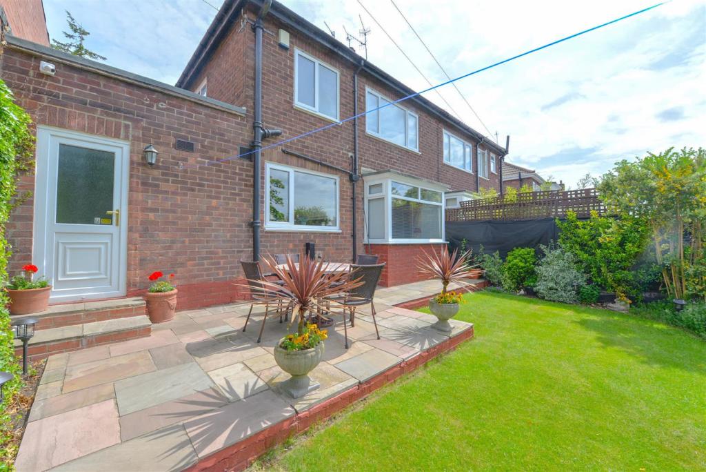 3 bedroom semidetached house for sale in Saltwell Road South, Low Fell