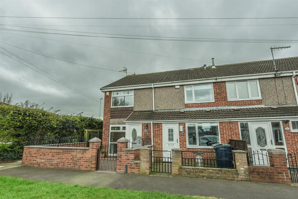 2 bedroom terraced house for sale in Rainton Close, Wardley, NE10