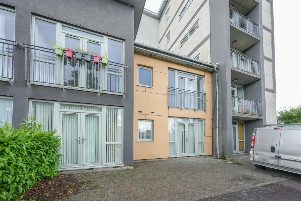 2 bedroom flat for sale in The Stephenson, The Staithes, Gateshead, NE8