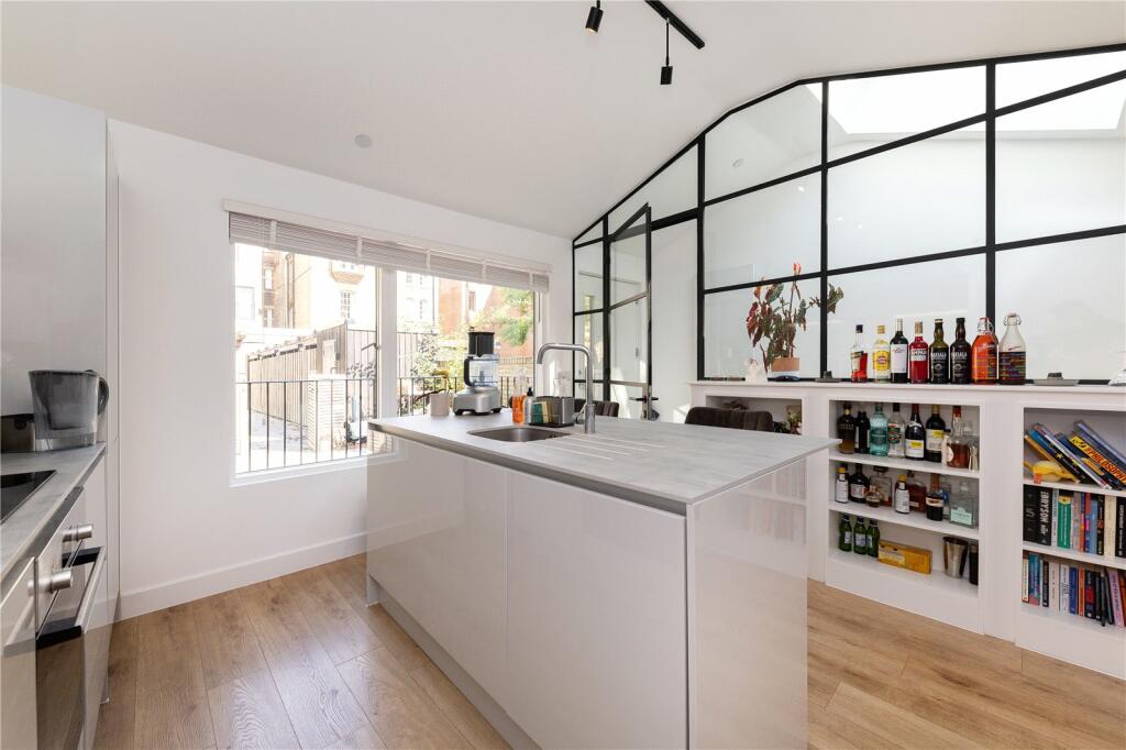 Additional property image - Barton Road, Cambridge, Cambridgeshire