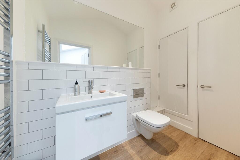 Additional property image - Barton Road, Cambridge, Cambridgeshire