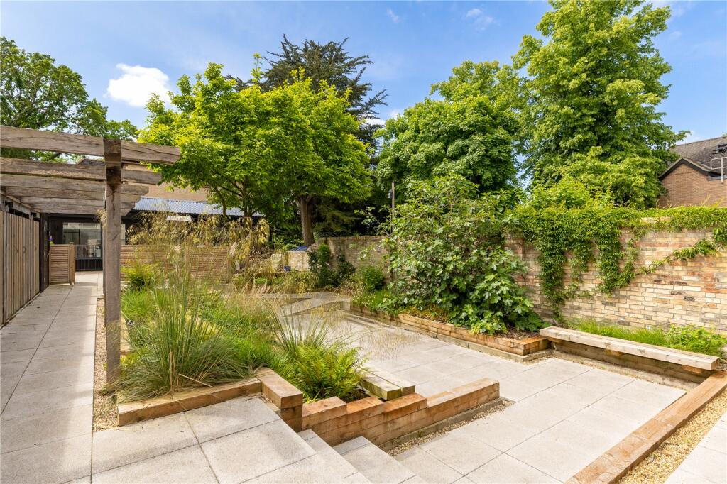 Additional property image - Barton Road, Cambridge, Cambridgeshire