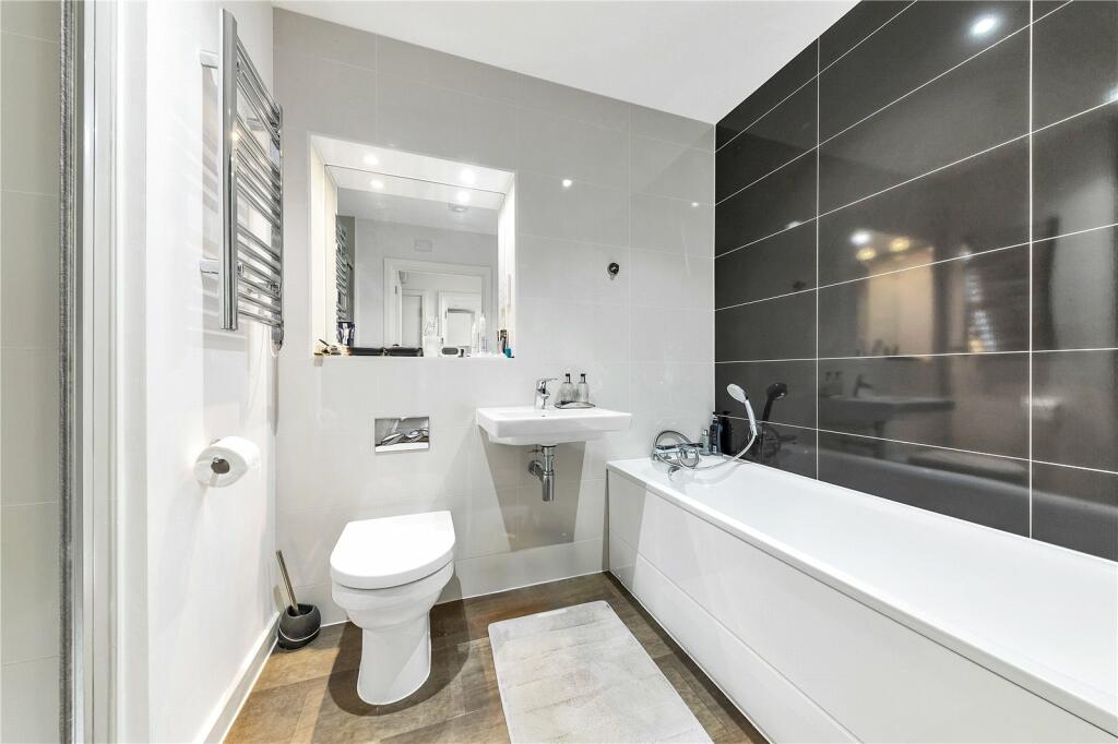 Additional property image - Glenalmond Avenue, Cambridge