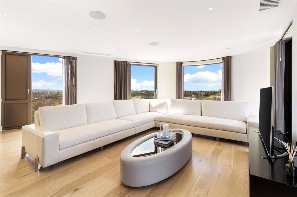 Additional property image - Parkside, Cambridge, Cambridgeshire