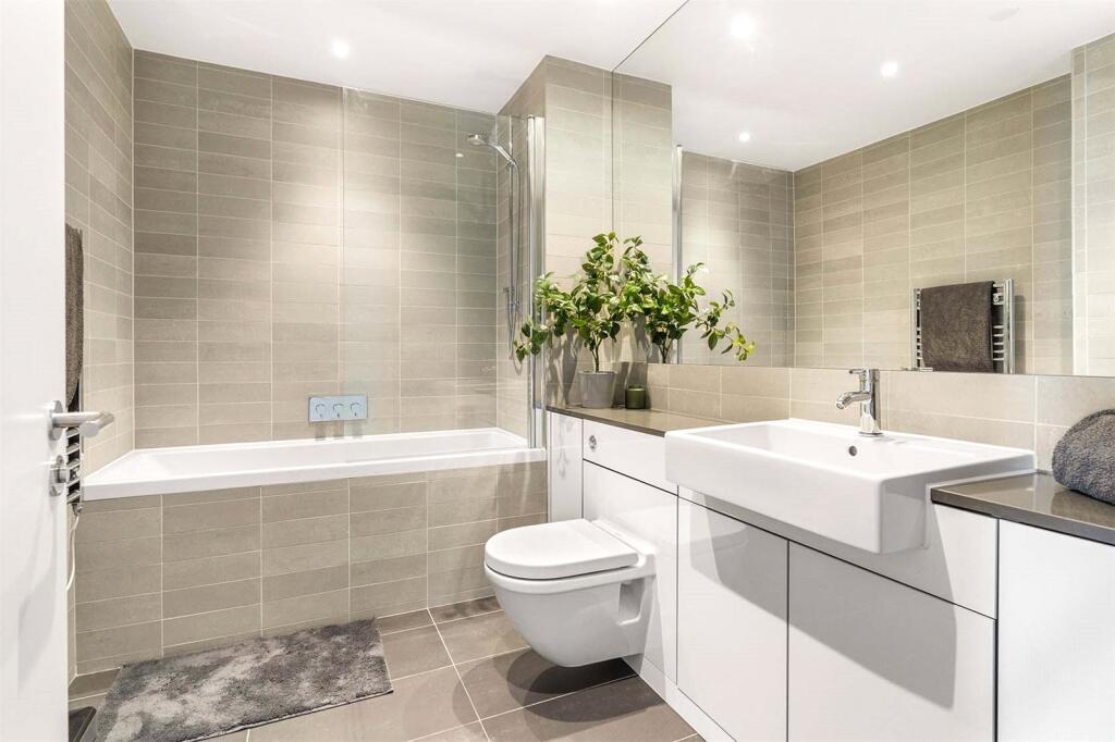 Additional property image - Parkside, Cambridge, Cambridgeshire
