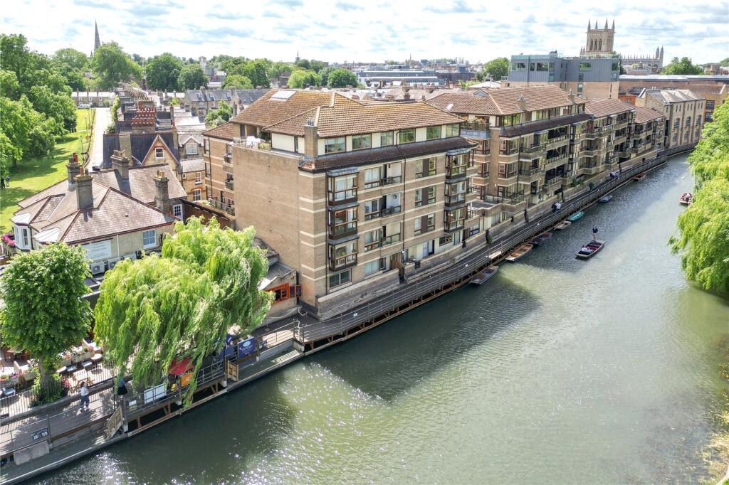 Main image of property: Beaufort Place, Thompsons Lane, Cambridge, Cambridgeshire