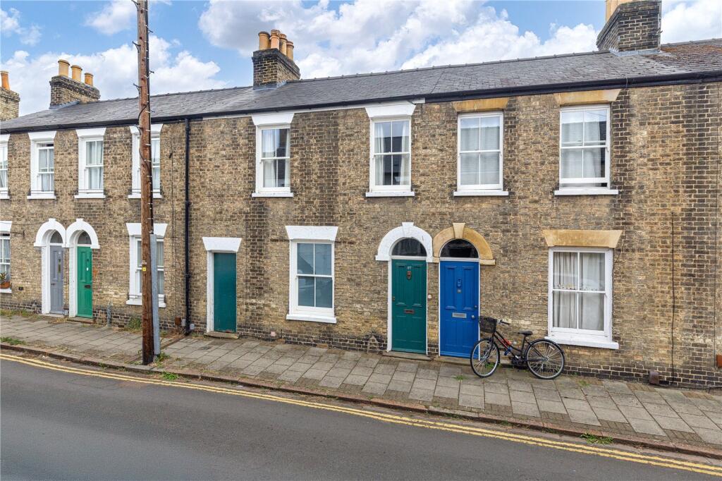 Main image of property: Norwich Street, Cambridge