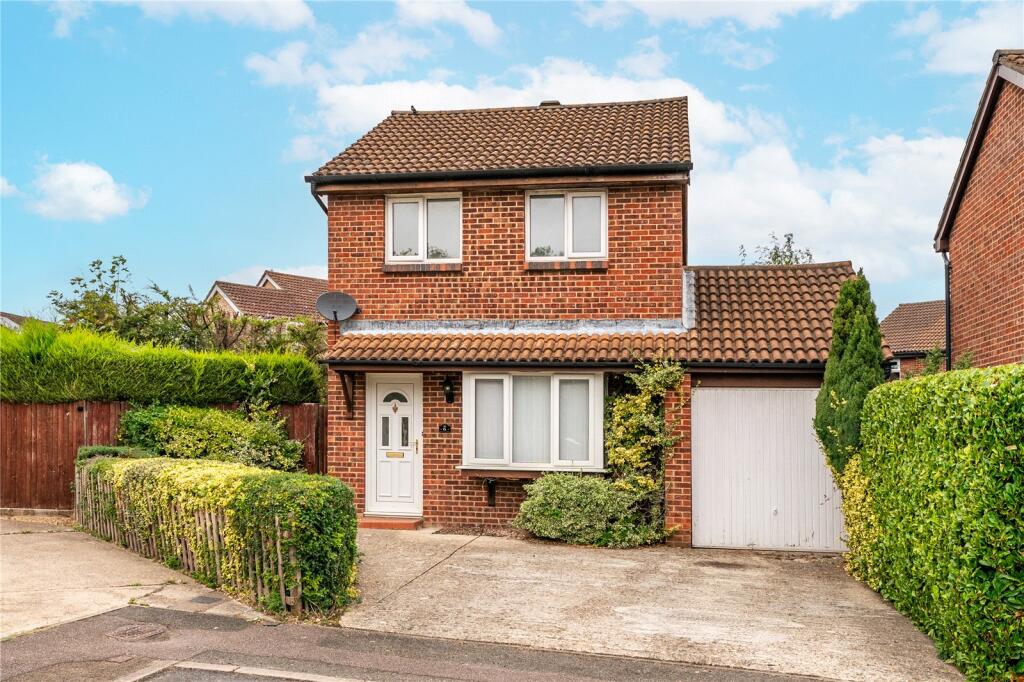 Main image of property: Little Meadow, Bar Hill, Cambridge, Cambridgeshire