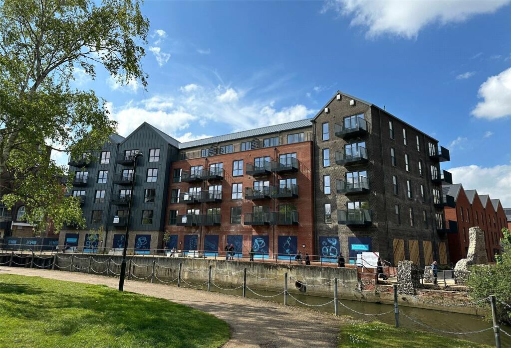 3 bedroom apartment for sale in Barrack Street, Norwich, NR3