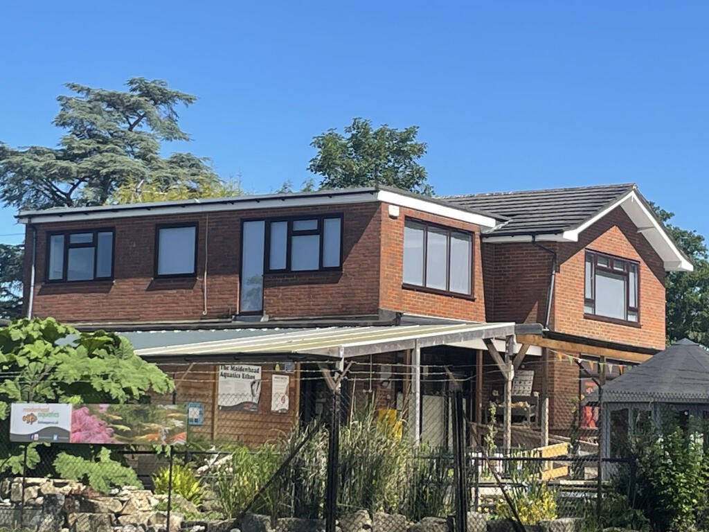 3 bedroom for rent in Ashtead, KT21