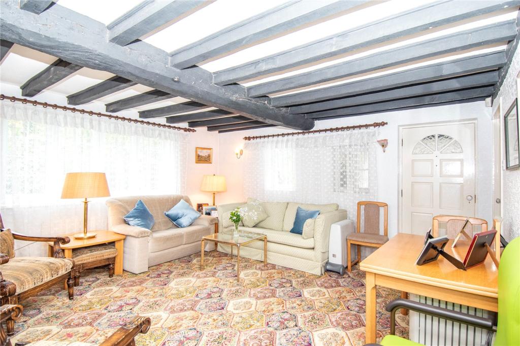 5 bedroom detached house for sale in Lilleshall Close, Redditch