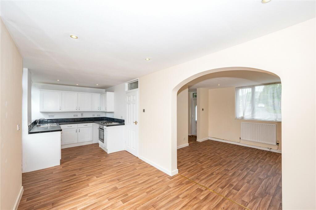 3 bedroom end of terrace house for sale in Fulbrook Close, Redditch