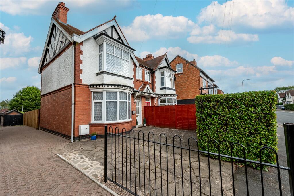3 bedroom semidetached house for sale in Birchfield Road, Headless