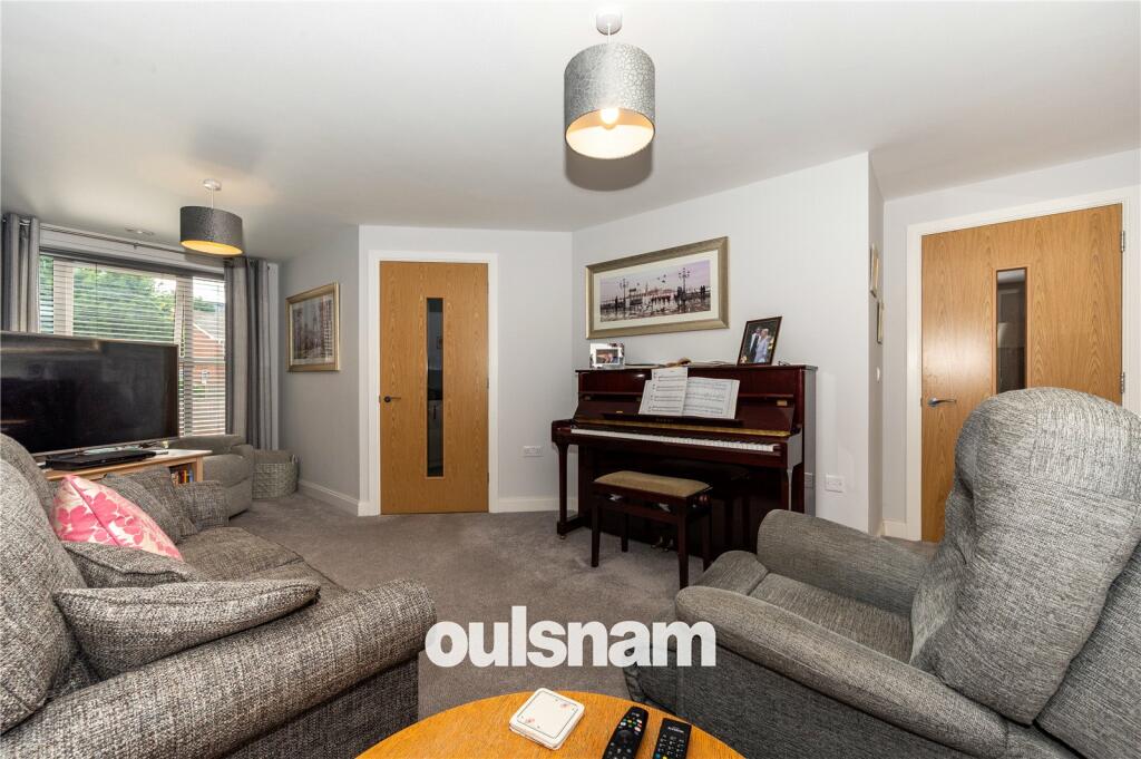 Additional property image - Clive Road, Redditch, Worcestershire, B97