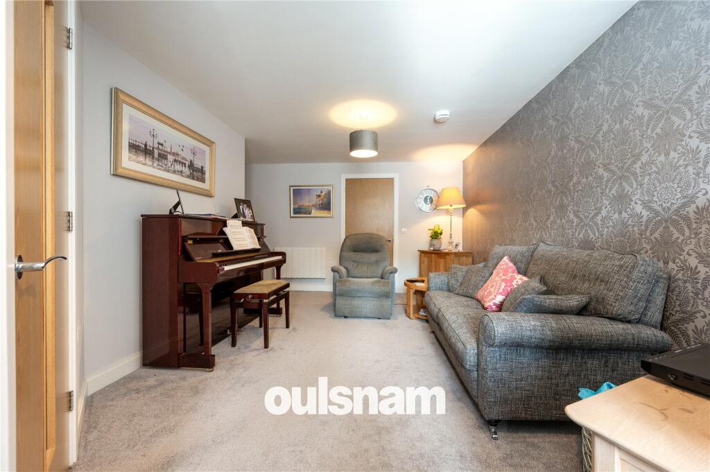 Additional property image - Clive Road, Redditch, Worcestershire, B97