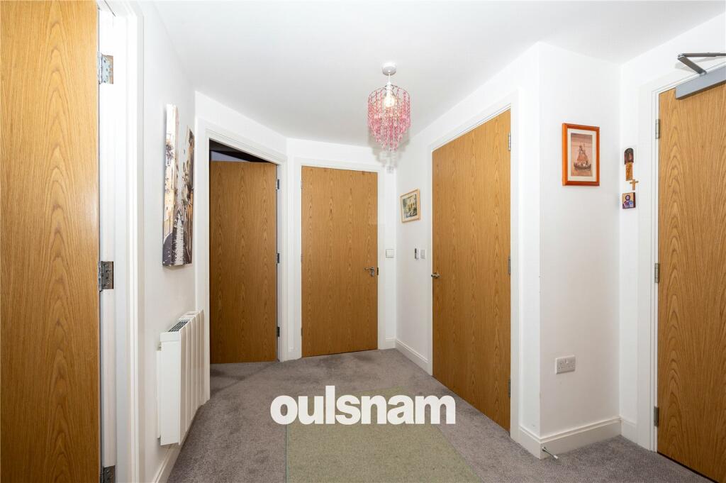 Additional property image - Clive Road, Redditch, Worcestershire, B97