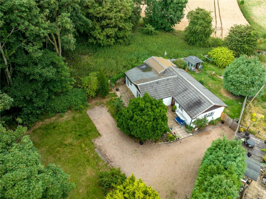 3 bedroom bungalow for sale in Hewell Lane, Tardebigge, Bromsgrove, B60