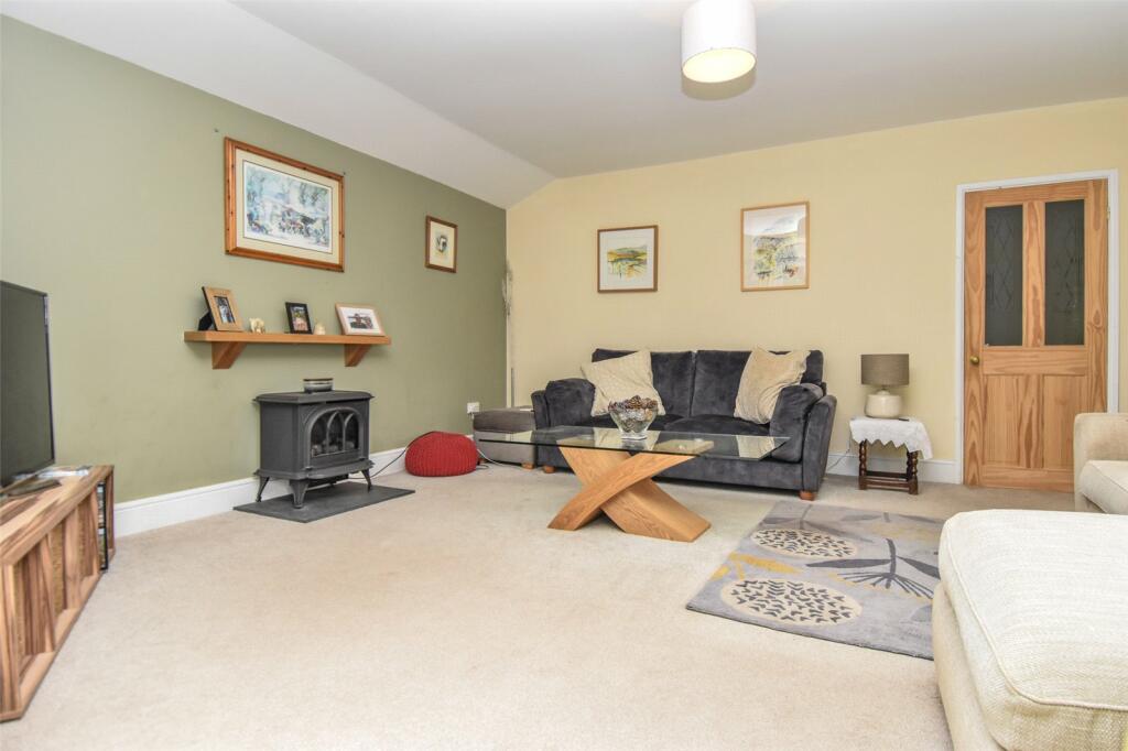 3 bedroom bungalow for sale in Hewell Lane, Tardebigge, Bromsgrove, B60