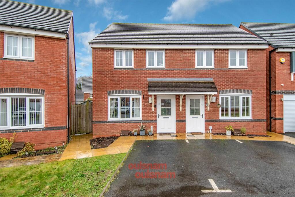 2 bedroom end of terrace house for sale in Rectory Gardens, Alvechurch