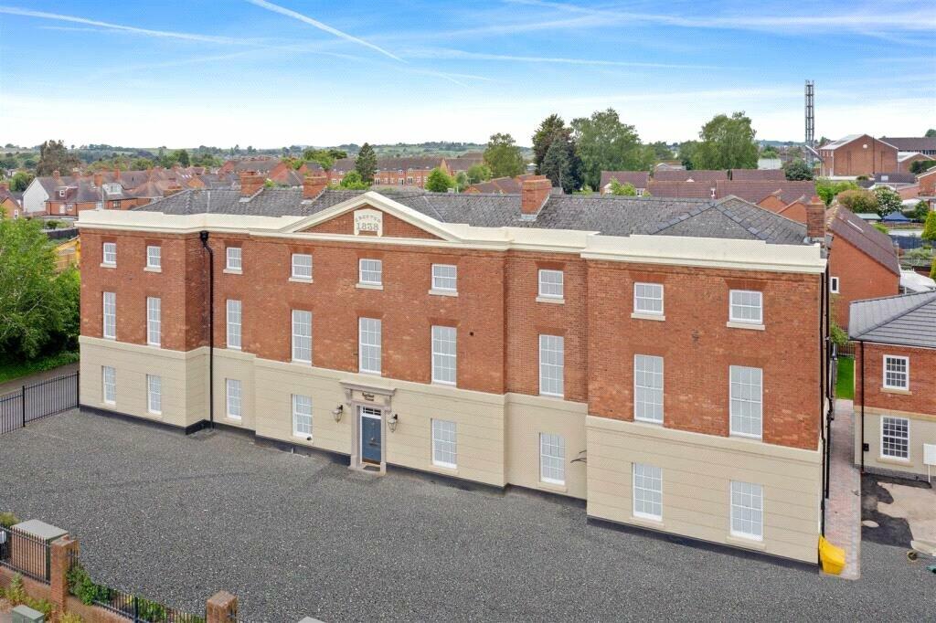 Additional property image - Birmingham Road, Bromsgrove, Worcestershire, B61