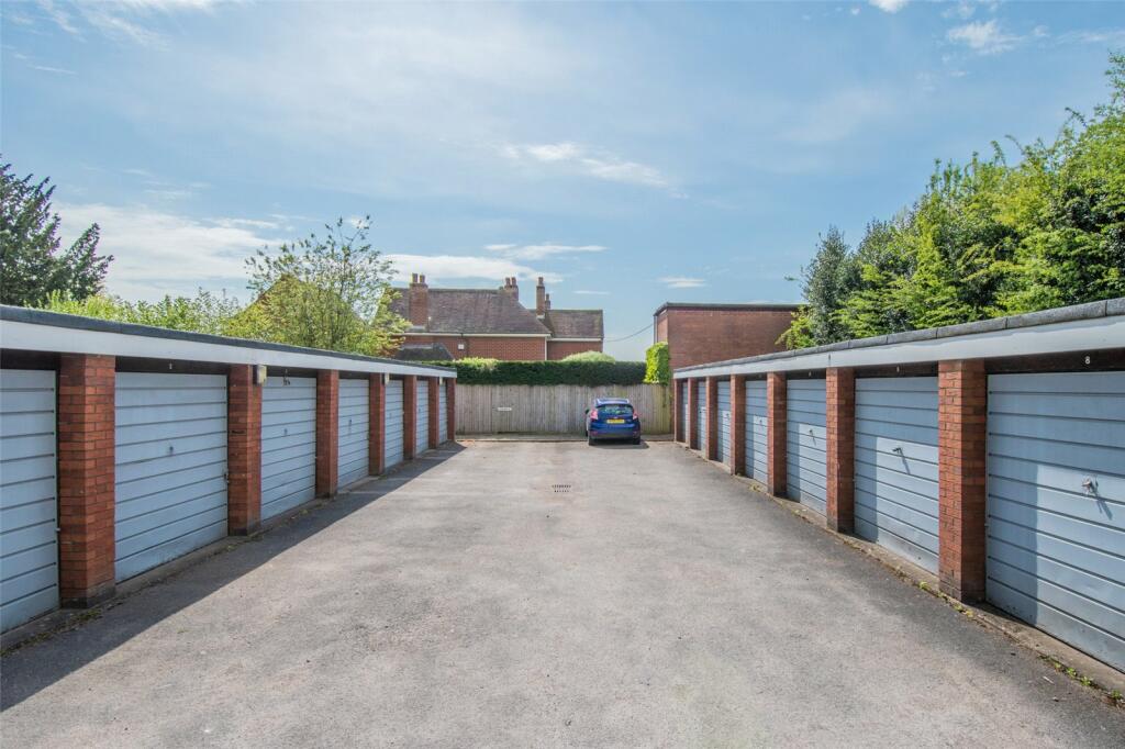Additional property image - New Road, Bromsgrove, Worcestershire, B60