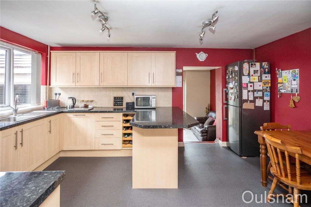 Additional property image - Golden Cross Lane, Catshill, Bromsgrove, Worcestershire, B61