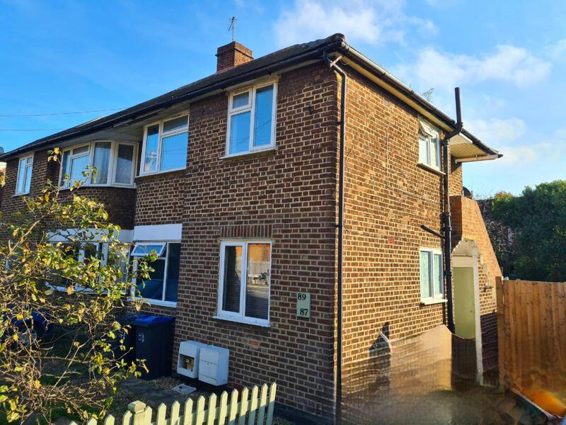 2 bedroom for sale in Runnymede, London, SW19