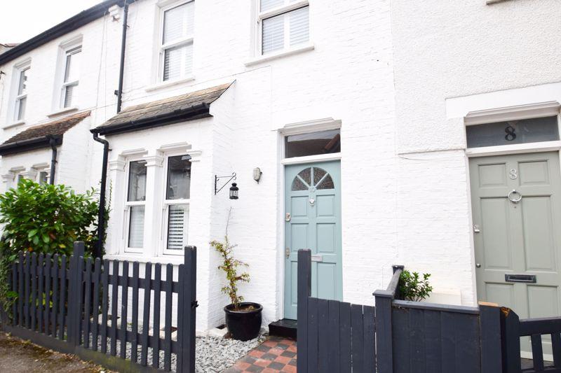 3 bedroom terraced house for sale in Croft Road SW19