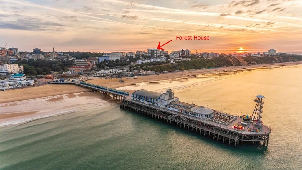 Additional property image - Russell Cotes Road, Bournemouth, Dorset, BH1