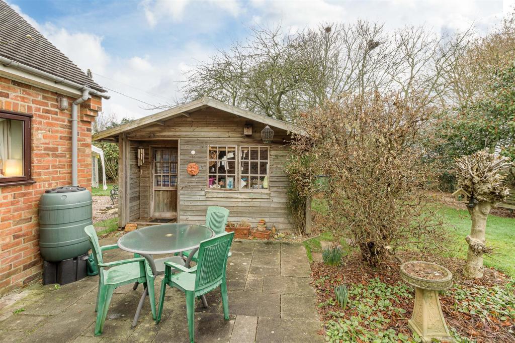 5 bedroom detached house for sale in Ashby Road, Tamworth, B79