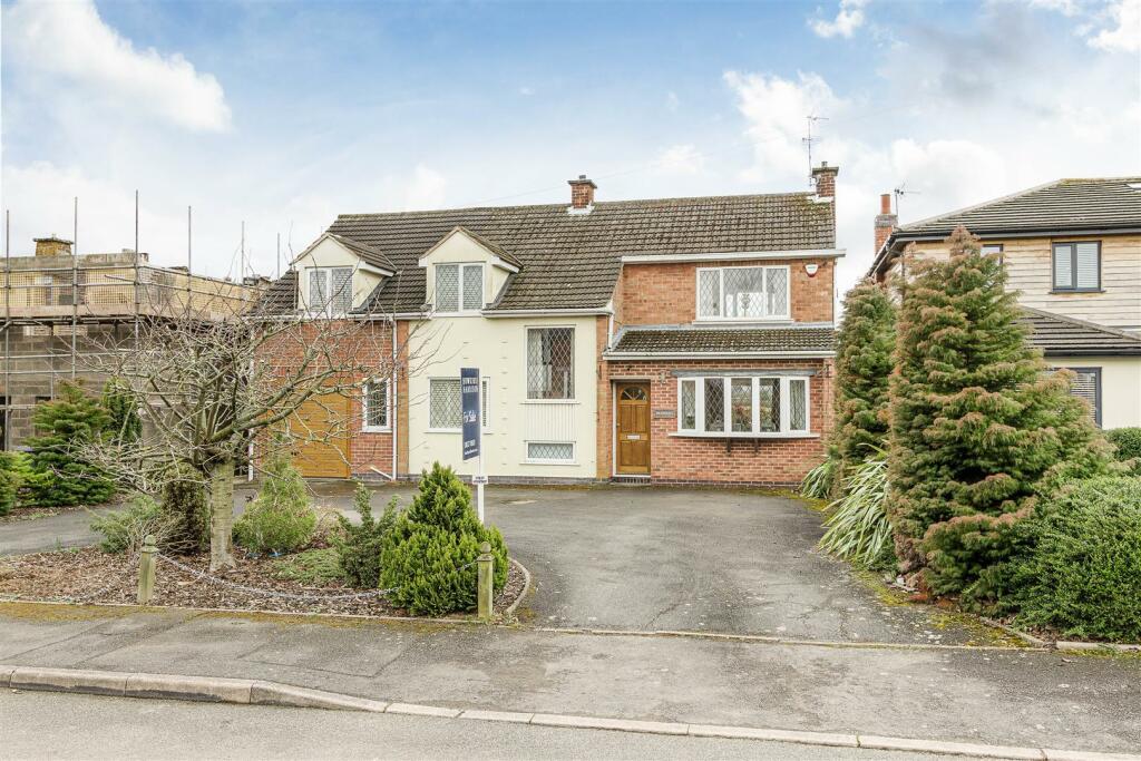 5 bedroom detached house for sale in Fox's Covert, Fenny Drayton, CV13